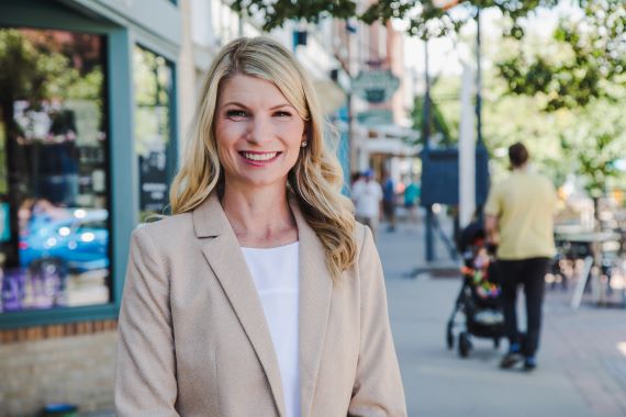 Portrait of Representative Brittney Pettersen.