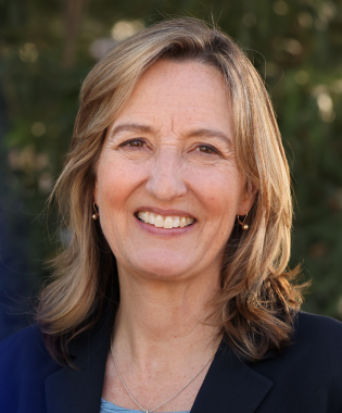 Portrait of Representative Kirsten Engel.