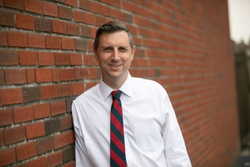 Portrait of Representative Seth Magaziner.