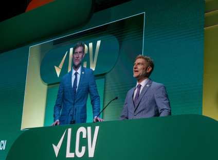 LCV President Pete Maysmith speaks from the LCV podium at the Capital Dinner